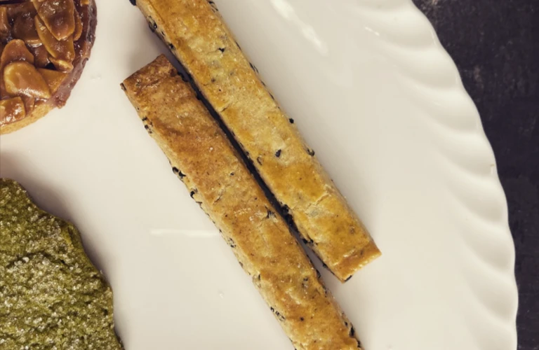 甘さひかえめのチーズクッキーをお探しなら｜洋菓子の通販ならPaul
